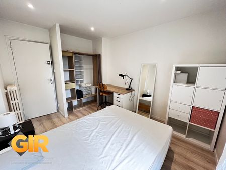 Location Maison 1 pièce 68m² RENNES 35000 - Photo 4