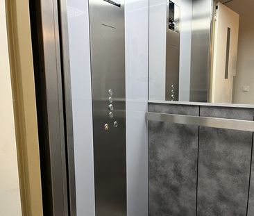 Absolut zentral! Modernisierte 1-Zimmer Wohnung - Appartement in be... - Photo 1