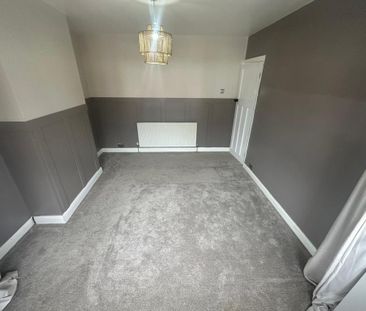 3 bedroom semi-detached house to rent - Photo 6