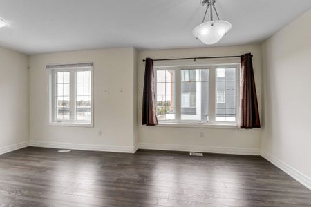 For Lease - 3002 Preserve Drive Unit# 36, Oakville, Ontario - Photo 5