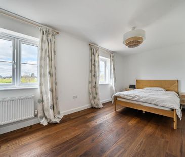 4 bedroom detached house to rent - Photo 6