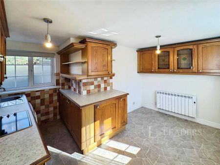 2 bedroom semi-detached house to rent - Photo 4