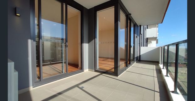 Absolutely Luxurious 2 bedroom plus Study Apartment For Rent ! ! ! - Photo 1