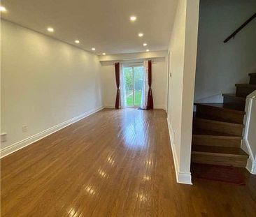 For Lease - 3158 Mccarron Crescent, Mississauga, Ontario - Photo 2