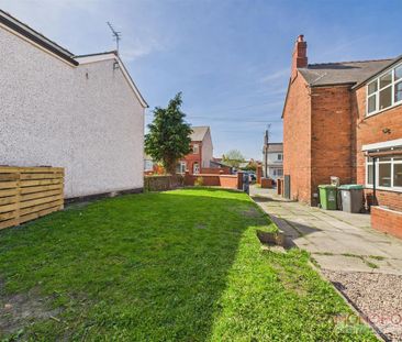 2 bedroom semi-detached house to rent - Photo 4