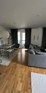 Hus uthyres i gävle/ stömsbro nybyggt hus från 2018 som ligger i fint lugnt området ,det tar bara några minuter till skolan utan bil,den ligger vid ishallen och fotbollsplan.Bara 5 minuter från Gävle centrum. - Foto 3