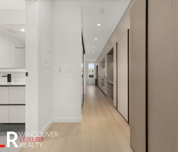 Condo in Port Moody, British Columbia - Photo 4