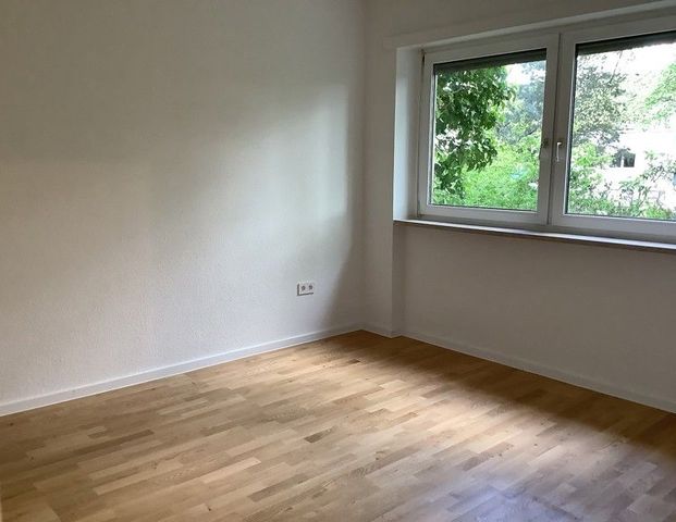 Zuhause fühlen! Sanierte 3-Zimmer-Wohnung in Stadtlage - Photo 1