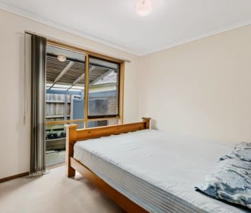 2 Bed, 1 Bath - Photo 4