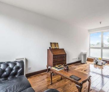 Staines Road West, Sunbury-on-thames, TW16 - Photo 2