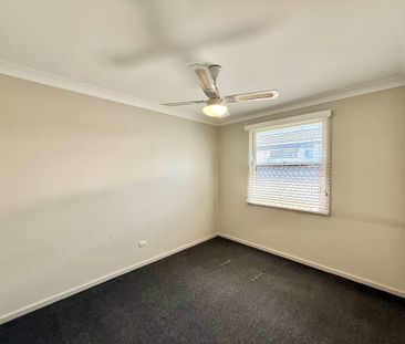 4 Thompson Street, Belmont South - Photo 6
