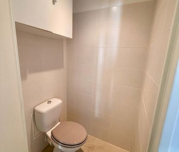 Location Appartement 2 pièces 43m² CANNES 06400 - Photo 6