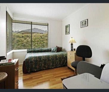 Large Family House Featuring a Beautiful Pool - Photo 3