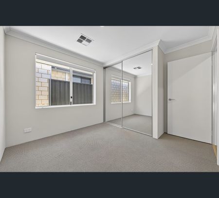 17B Blackmore Loop, Brabham, WA 6055 - Photo 3