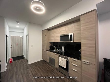 For Lease - 75 Canterbury Place Unit# 1709, Toronto, Ontario - Photo 2