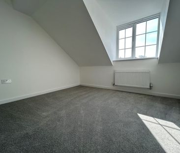 3 bedroom semi-detached house to rent - Photo 6