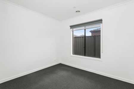 Contemporary, Comfort in a Convenience Location! - Photo 4