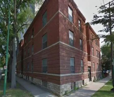 357 Assiniboine/15 Hargrave | 357 Assiniboine Avenue, Winnipeg - Photo 1