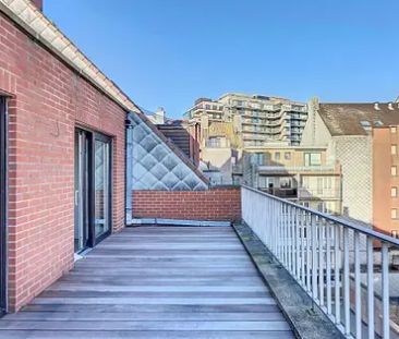 PENTHOUSE vlakbij ZEEDIJK met RUIME TERRASSEN - Photo 1