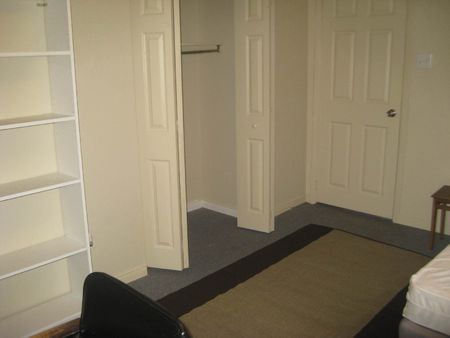 74 Daly Avenue - 3-2 - Photo 2