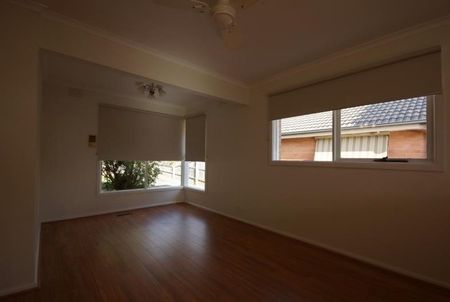 3 Bedroom Family Home - Photo 2