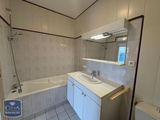 Location Appartement 1 pièce 27m² POITIERS 86000 - Photo 1