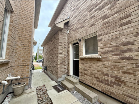 For Lease - 1418 Gord Vinson Avenue Unit# BSMT, Clarington, Ontario - Photo 2