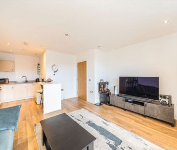 Prince Georges Road, SW19, London - Photo 1