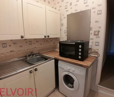 Flat to rent on - Photo 5