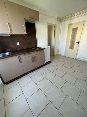 Dans belle maison, joli T1 entièrement rénové - Photo 1