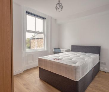 4 bedroom flat to rent - Photo 3