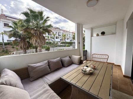 Townhouse in Riviera del Sol - Photo 2