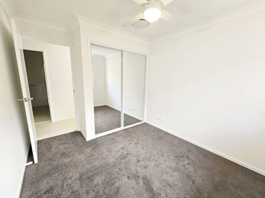 MODERN PREMIUM DUPLEX - Photo 1