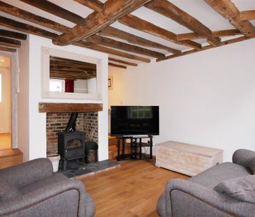 2 bedroom terraced house to rent - Photo 1