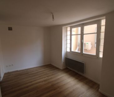 HYERES - T1 bis au RDC de 29.66 m² - Photo 2