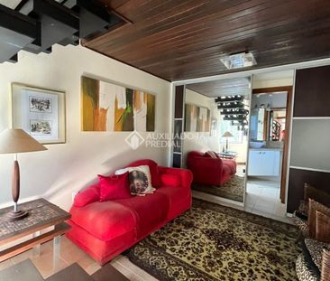 Casa em Condomínio com 6 quartos e 500m² para alugar em Planalto, G... - Photo 1