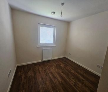 2 Bed House - Photo 2