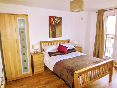 Felsted, Caldecotte, Milton Keynes, Bucks, MK7 8FD - Photo 3