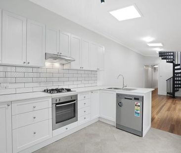 Two Bedroom House with Parking - Photo 2