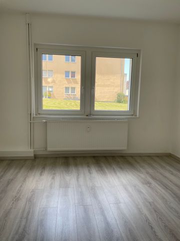 3-Zimmer-Erdgeschosswohnung mit Balkon - Photo 4