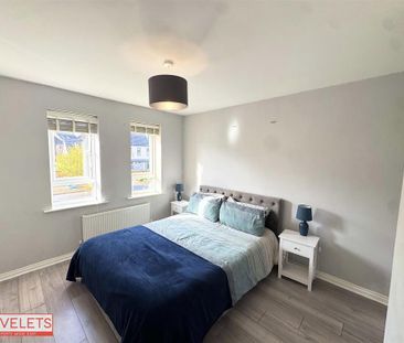 4 bedroom detached house to rent - Photo 5