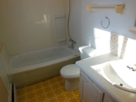 1257 WASCANA #3 ONE BEDROOM SUITE - Photo 3