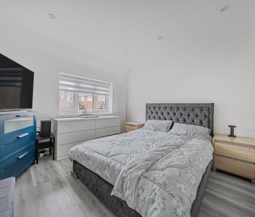 3 bedroom terraced house to rent - Photo 6