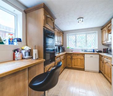 4 bedroom detached house to rent - Photo 4