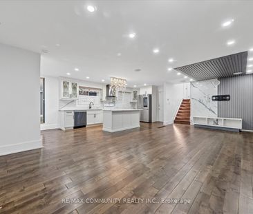 For Lease - 14 Pineslope Crescent Unit# Main Fl, Toronto, Ontario - Photo 2