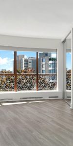 The Shoreland - Photo 3