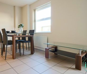 906 College Court Central, 56 King Street, Belfast, BT1 6BZ - Photo 4