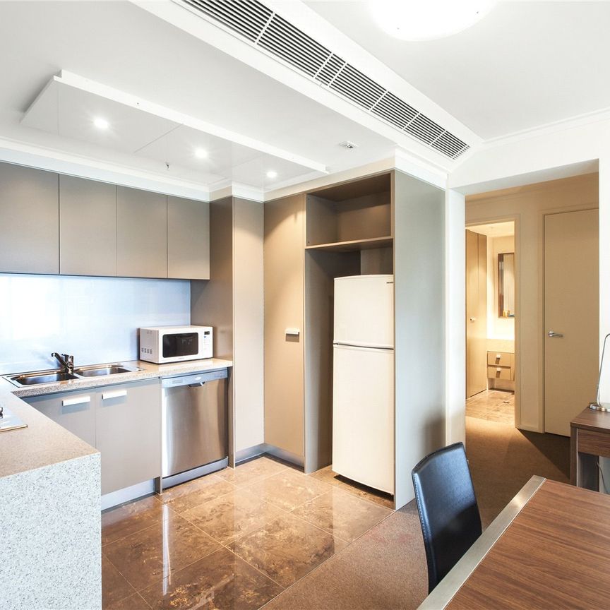 1010/180 City Road - Photo 1