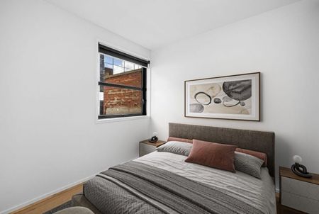 Stylish One Bedroom plus study - Photo 4