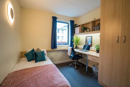 Standard Ensuite - Photo 2